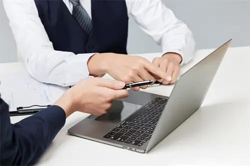 公司发展英文介绍ppt